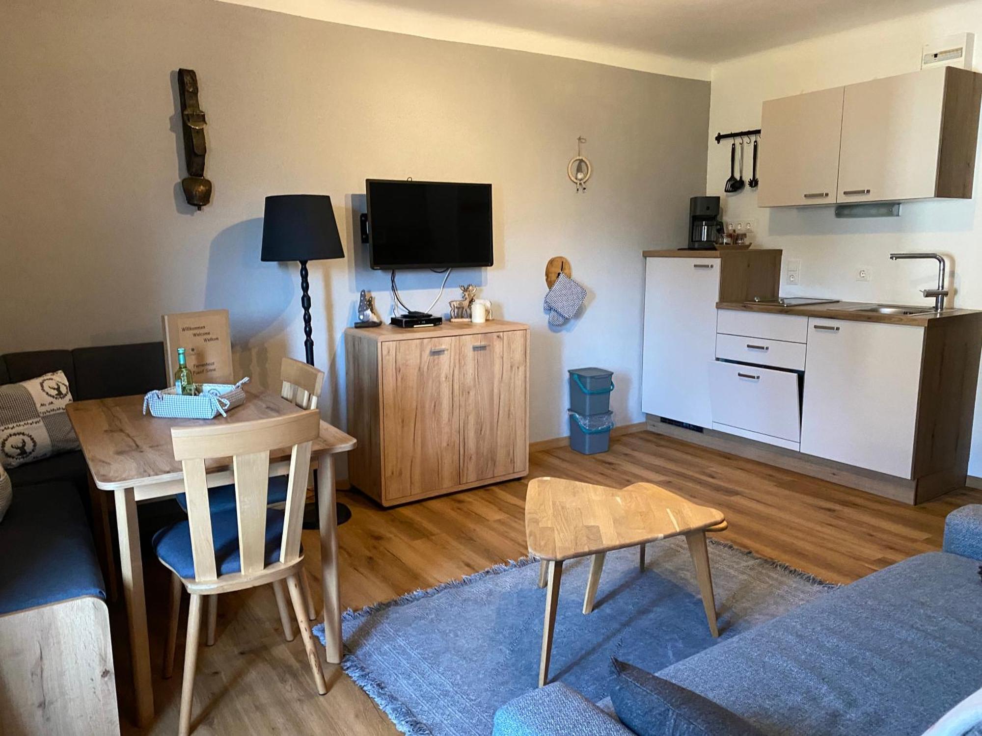 Appartement Kuhglocken Ferienhaus Fuenf Sinne 多布里亚赫 外观 照片